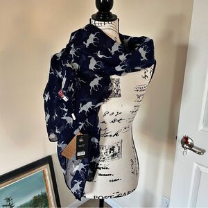 Flaaronning Scarf with Original Norwegian Design Elks